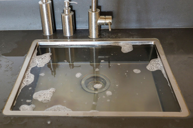 Notre entreprise de débouchage de canalisation intervient dans tout le Val d'Oise 95 pour le débouchage de votre toilette, douche, baignoire ou évier / lavabo.